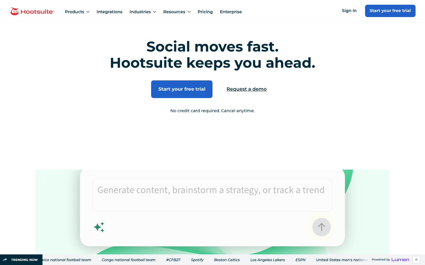 Screenshot der öffentlichen Hootsuite-Startseite, ein KI-gestütztes Social-Media-Tool